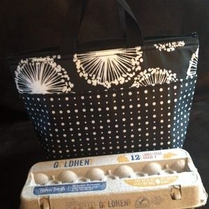 Thermal Tote in Black and White